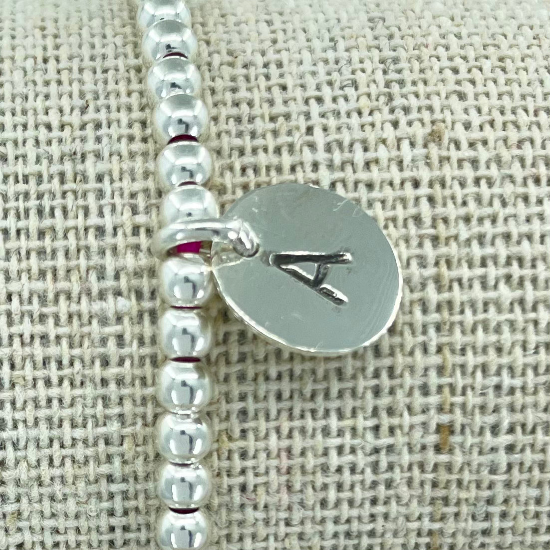 Letra en Circulo de Plata de 9.5 mm