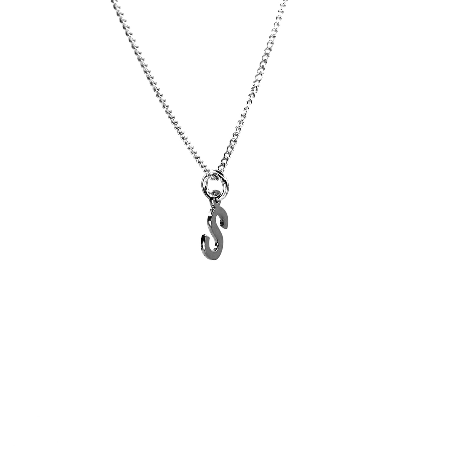 Dije Letra Plana y Cadena de Plata.