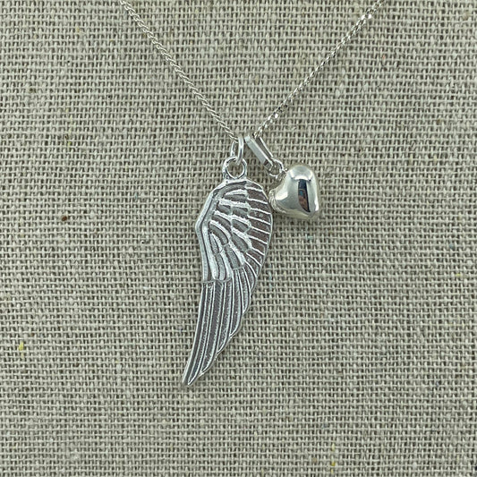 Collar Ala de Ángel, Corazon 3D y Cadena de Plata.
